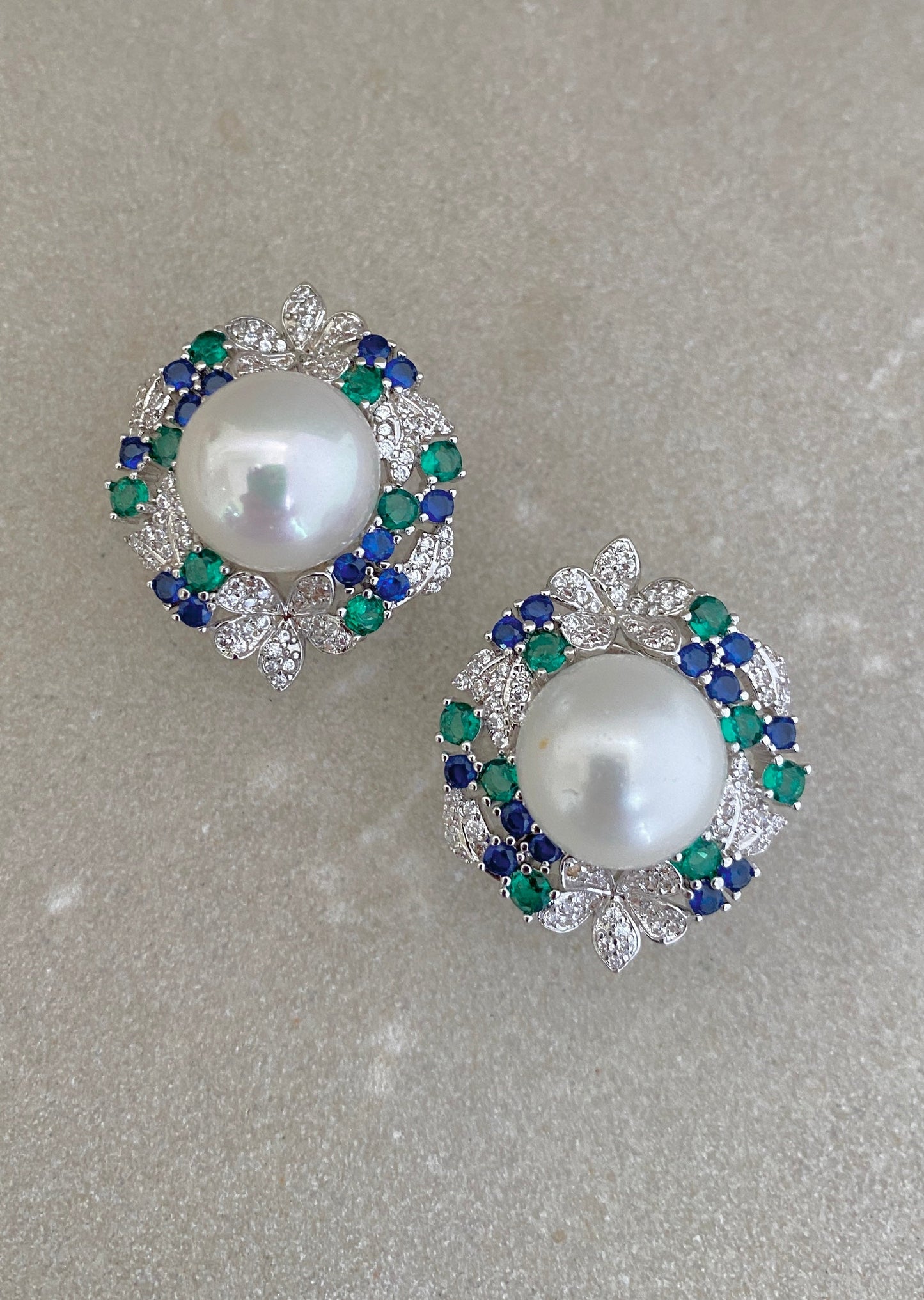 Pearlverde Studs